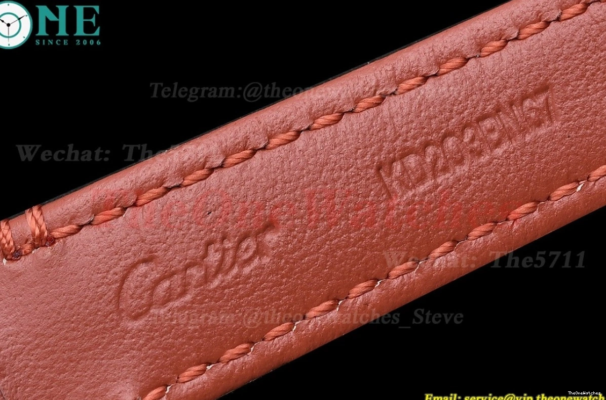 Tank Strap Quartz K11F On Red Leather White Must dial Small 0404